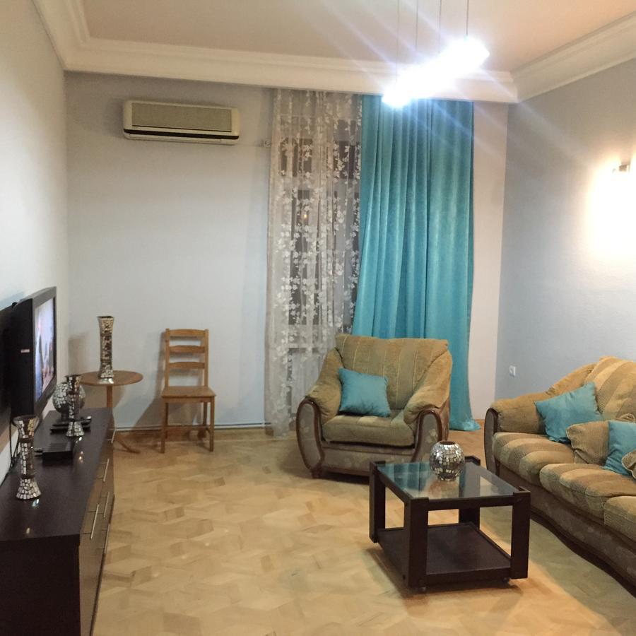 Apartment On Republic Square Jereván Kültér fotó
